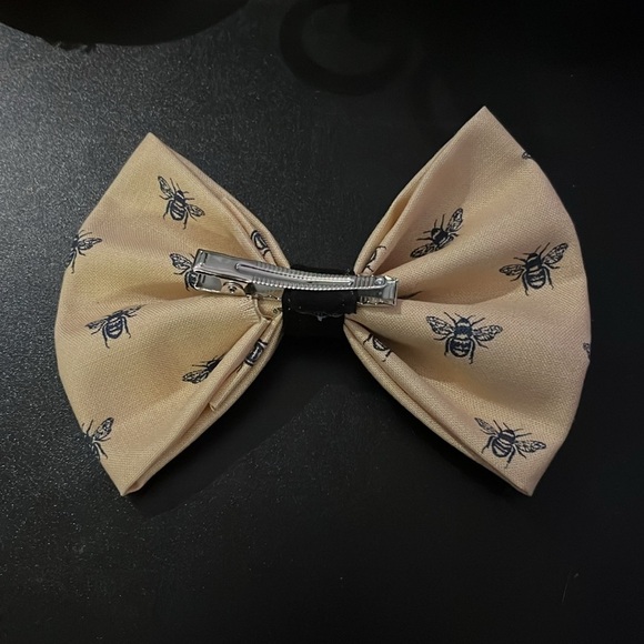 Bumble bee bow - Picture 2 of 4